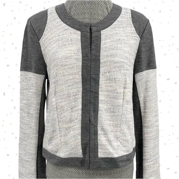 CAbi Jacket Gray Neutral Modern Style Office Fit Shoulder Pads Corpcore Size M - Picture 3 of 13